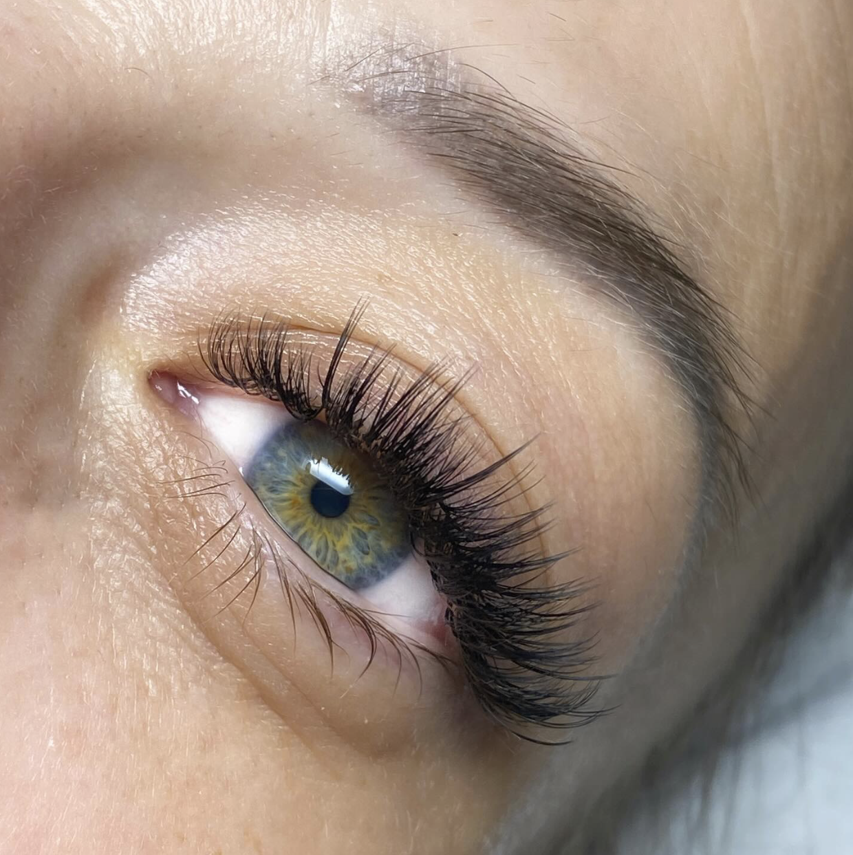 Rzęsy 3D - wieczorowa stylizacja